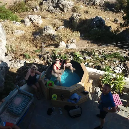 Eliapetra 4 Bedroom With Hot Tub And Yoga Access 빌라 Agalianos